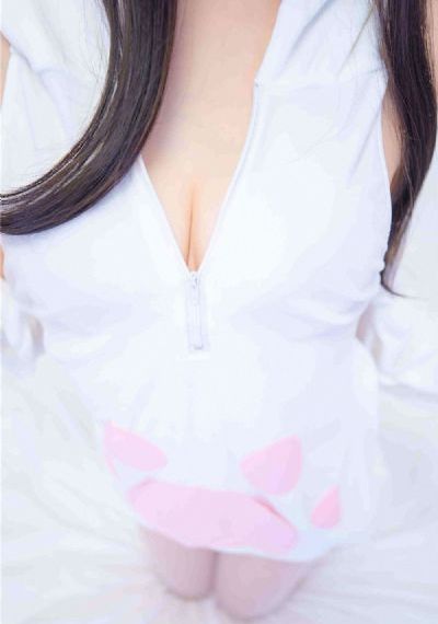 宝贝乖女你的奶真大水真小视频_高清高清在线观看