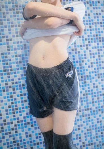 小嫂子3_4K高清视频播放